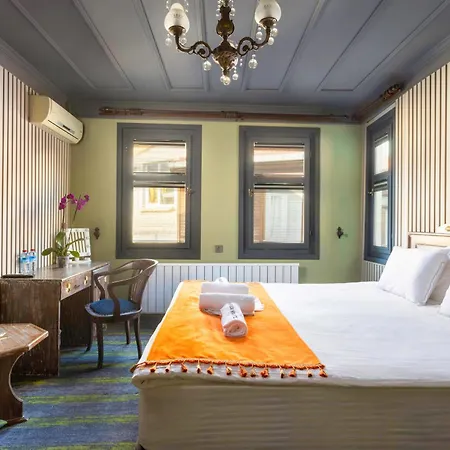 Wonder Wood Hotel Istanbul Exterior photo
