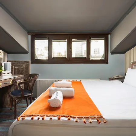 Wonder Wood Hotel Istanbul Exterior photo