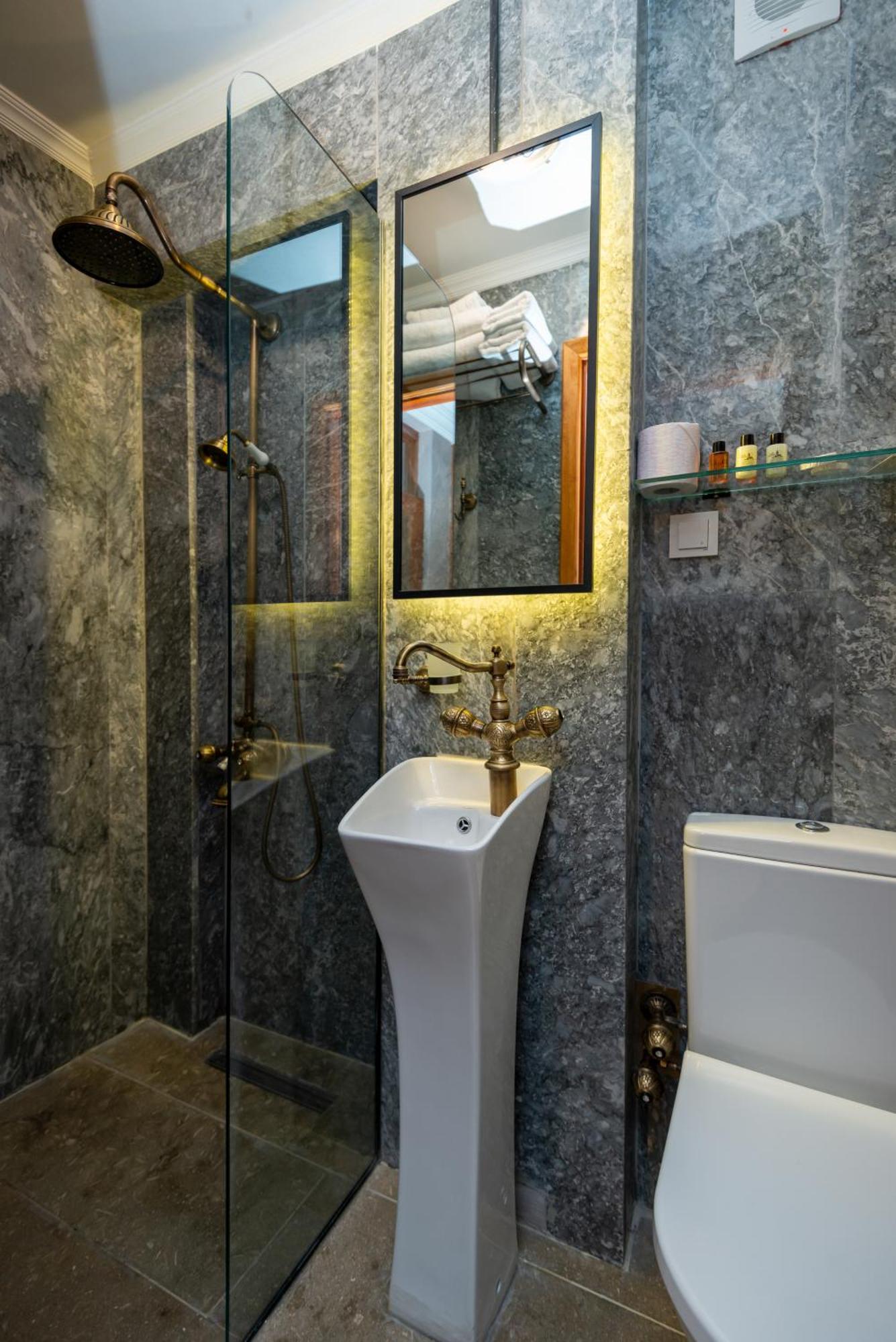 Wonder Wood B&B 2*