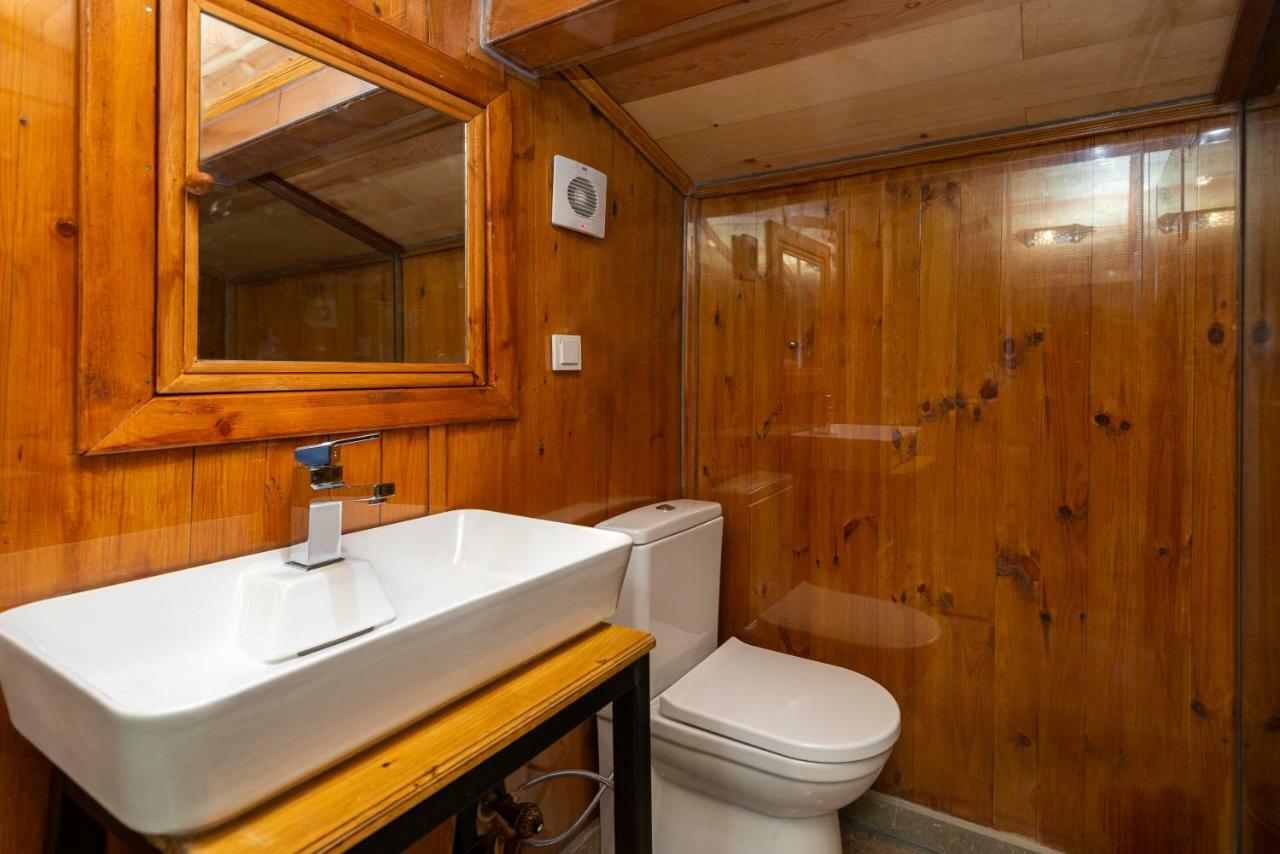 B&B Wonder Wood
